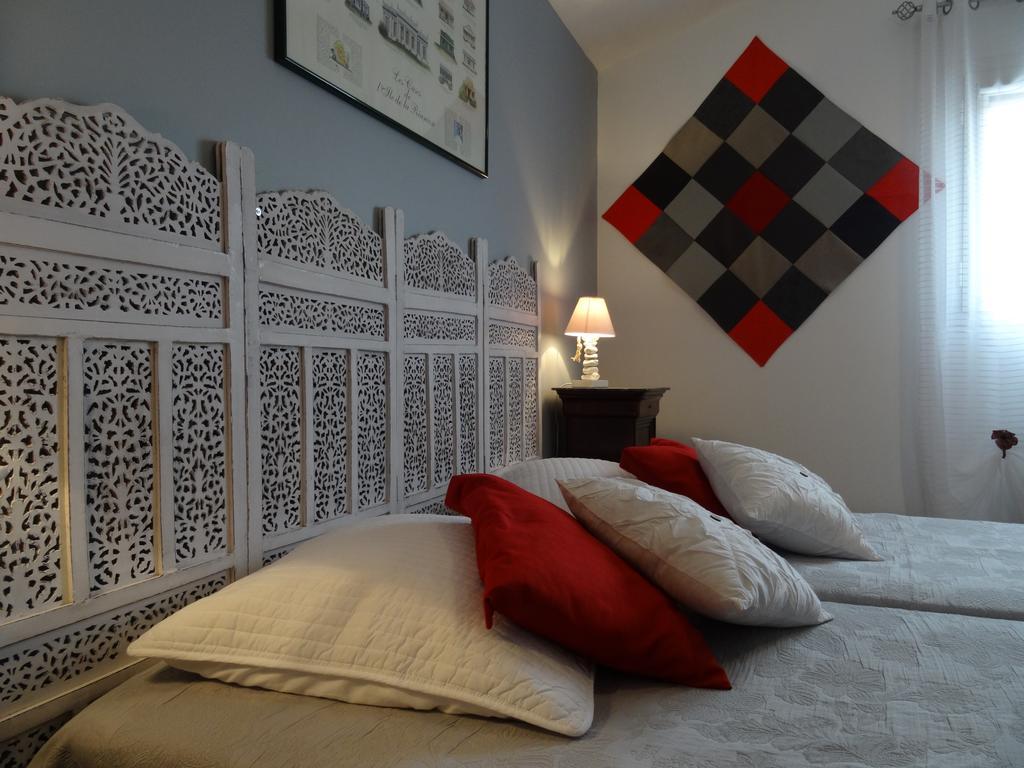 Une Chambre En Ville Savigneux  Værelse billede